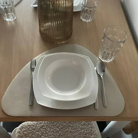 Apartment Oska Przy Parku, Klimatyzacja, Parking, Tauron, Expo, Komunikacja Miejska *